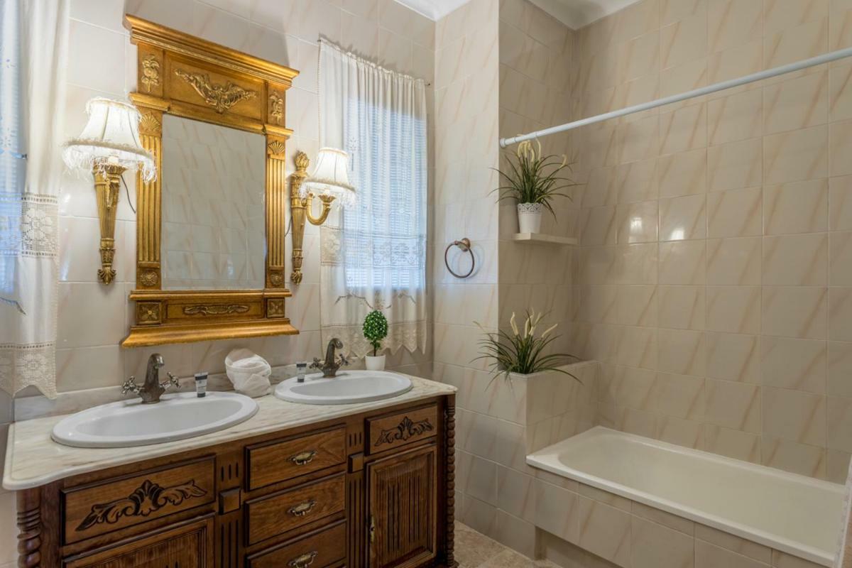 Вилла Casa Ludima Фуэнтес-де-Андалусия Экстерьер фото